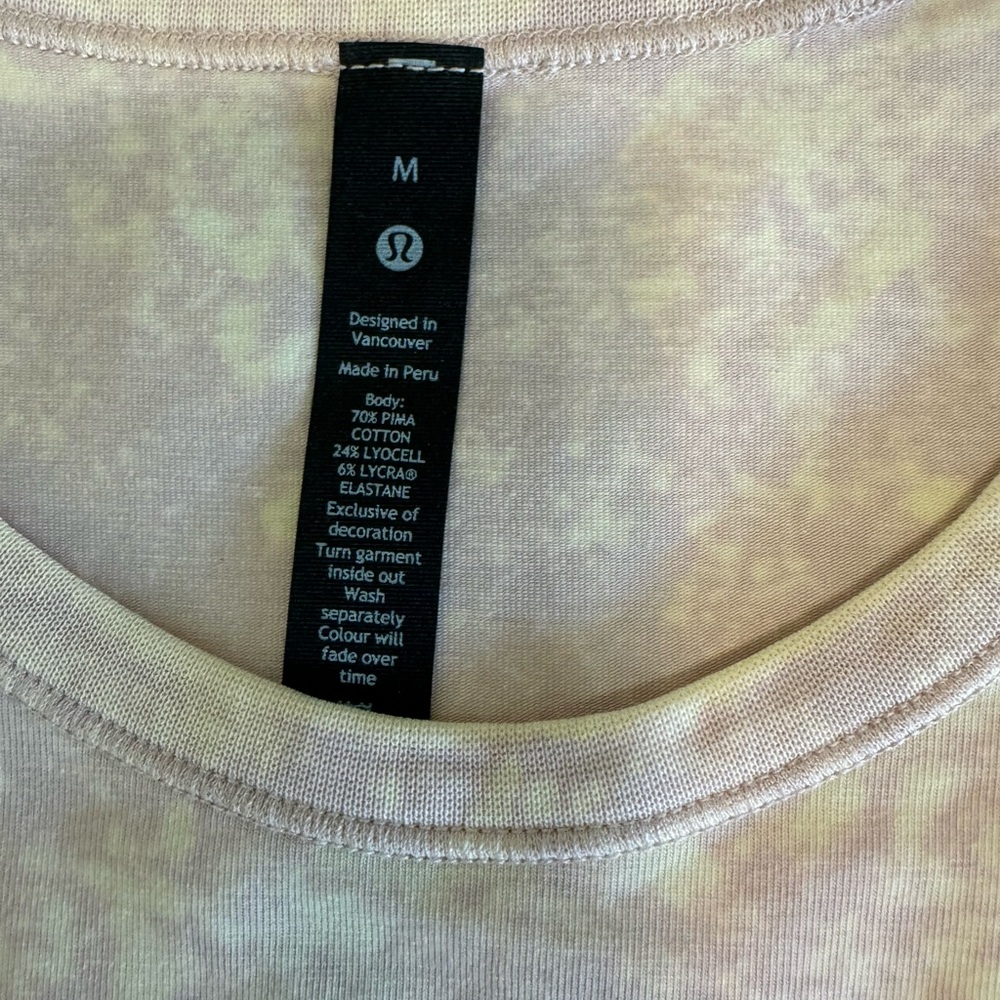 Men’s Lululemon top